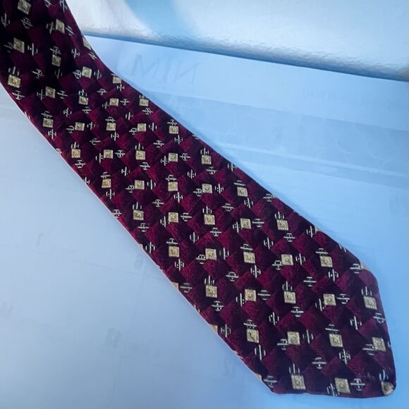 Vintage Robert Talbott Culwell & Son Hand Sewn Silk Tie Made in USA - Picture 4 of 10